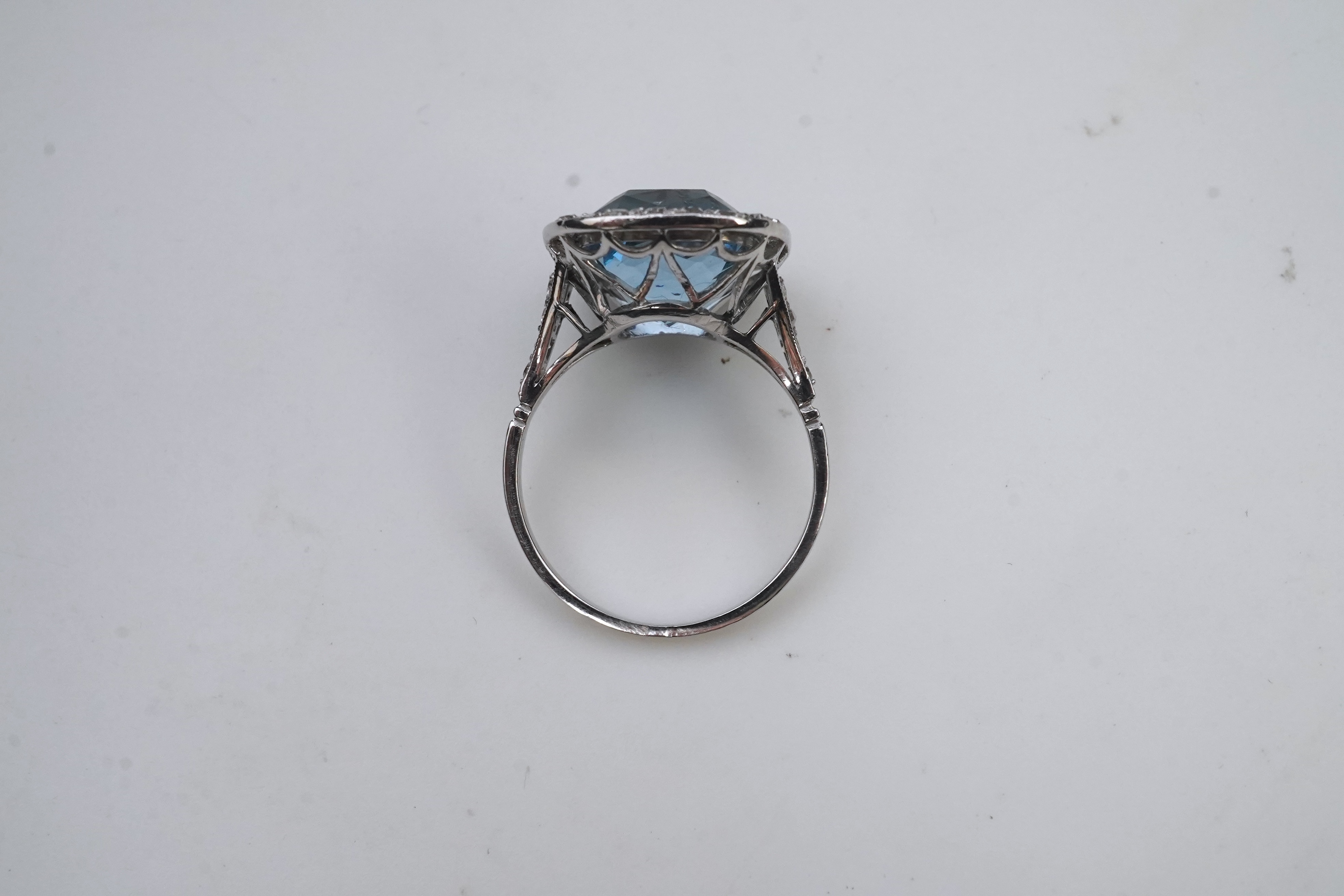 An attractive aquamarine and diamond ring